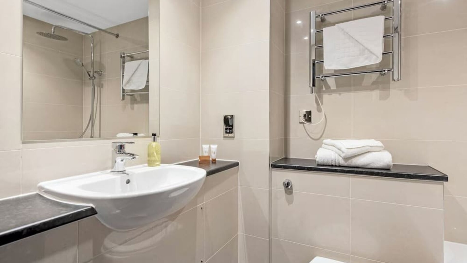 Bathroom at Dragonfly Hotel Bury St Edmunds.