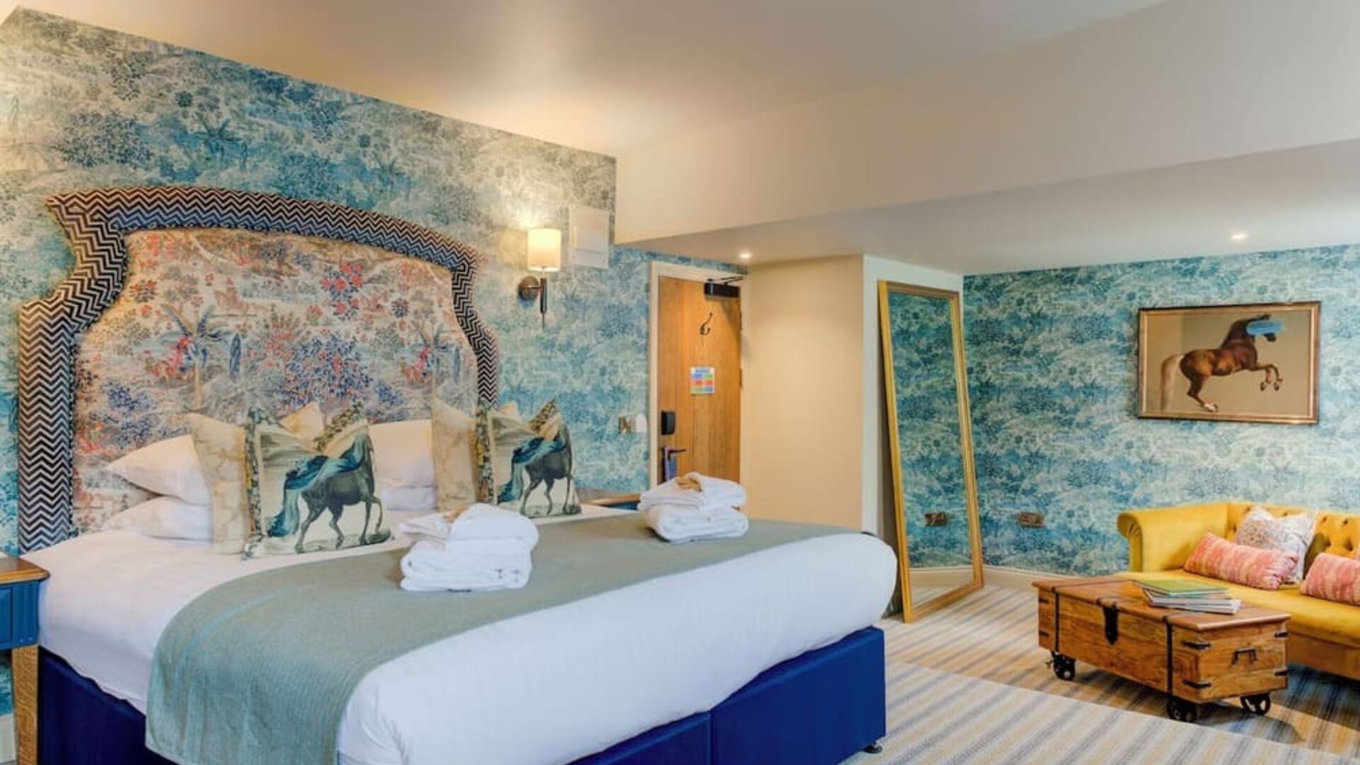 Day room at the The George Hotel - Surya Hotels.