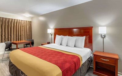 Day room at Day room at Econo Lodge Charlottesville North - University Area.