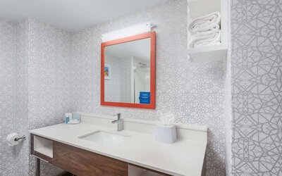 Guest bathroom at Hampton Inn Joliet - I-55.