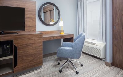 Work desk at Hampton Inn Joliet - I-55.