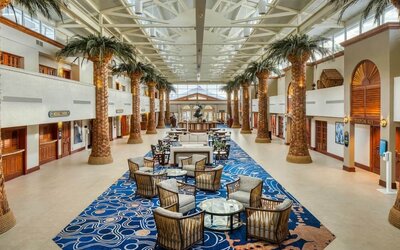 Lobby seating at Island Grand At TradeWinds.