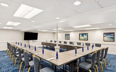 Meeting room at Island Grand At TradeWinds.