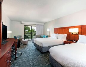 Day room at Courtyard by Marriott Myrtle Beach Barefoot Landing.