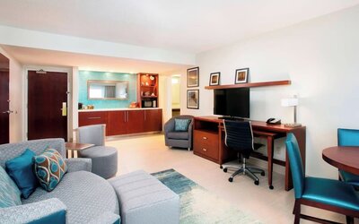 Day room at Courtyard by Marriott Myrtle Beach Barefoot Landing.