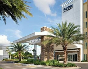 Exterior at Fairfield By Marriott Inn & Suites Fort Lauderdale Northwest.