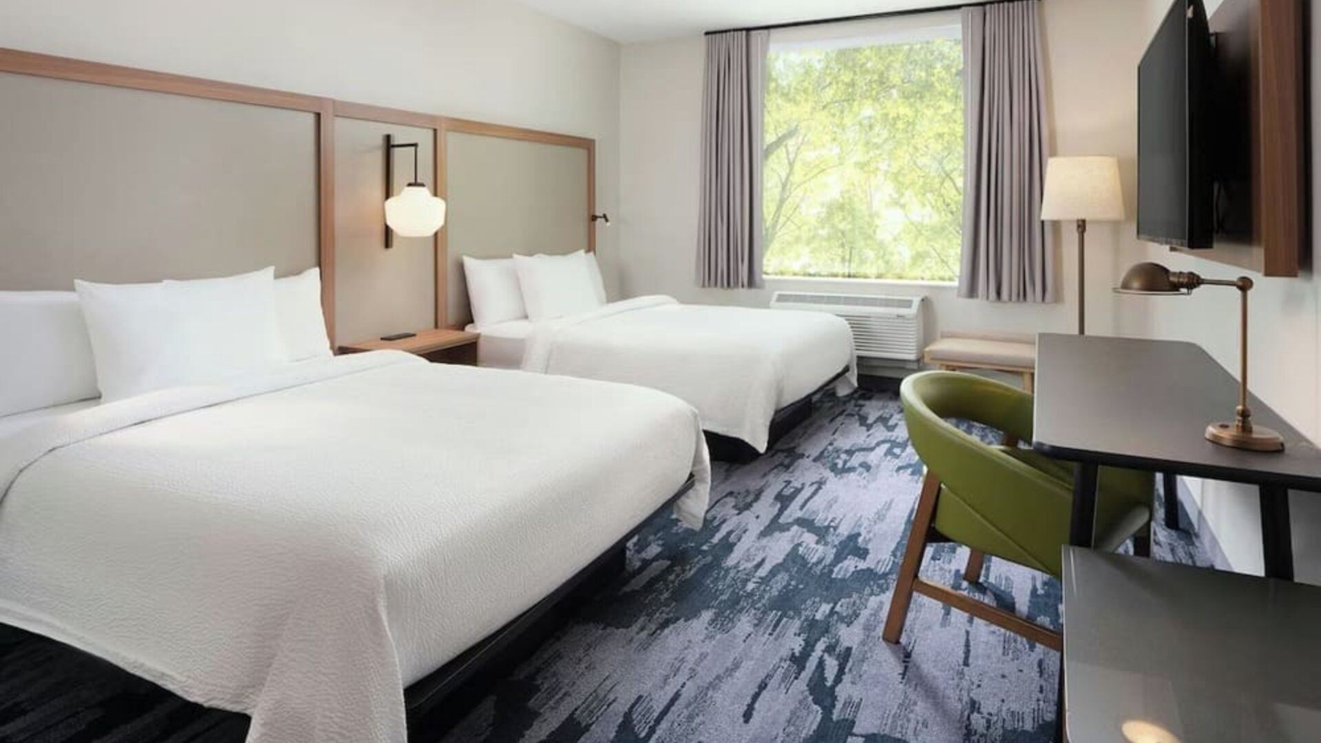 Day room at Fairfield By Marriott Inn & Suites Fort Lauderdale Northwest.