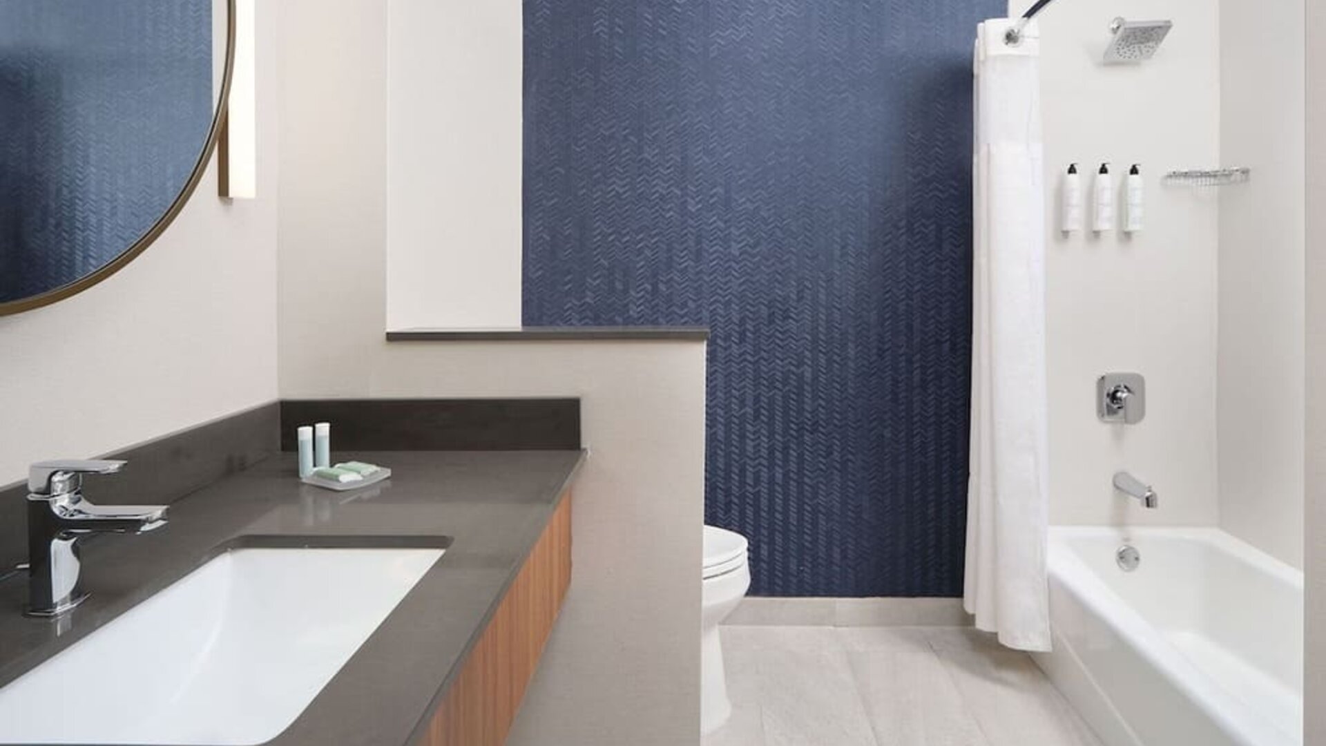 Bathroom at Fairfield By Marriott Inn & Suites Fort Lauderdale Northwest.