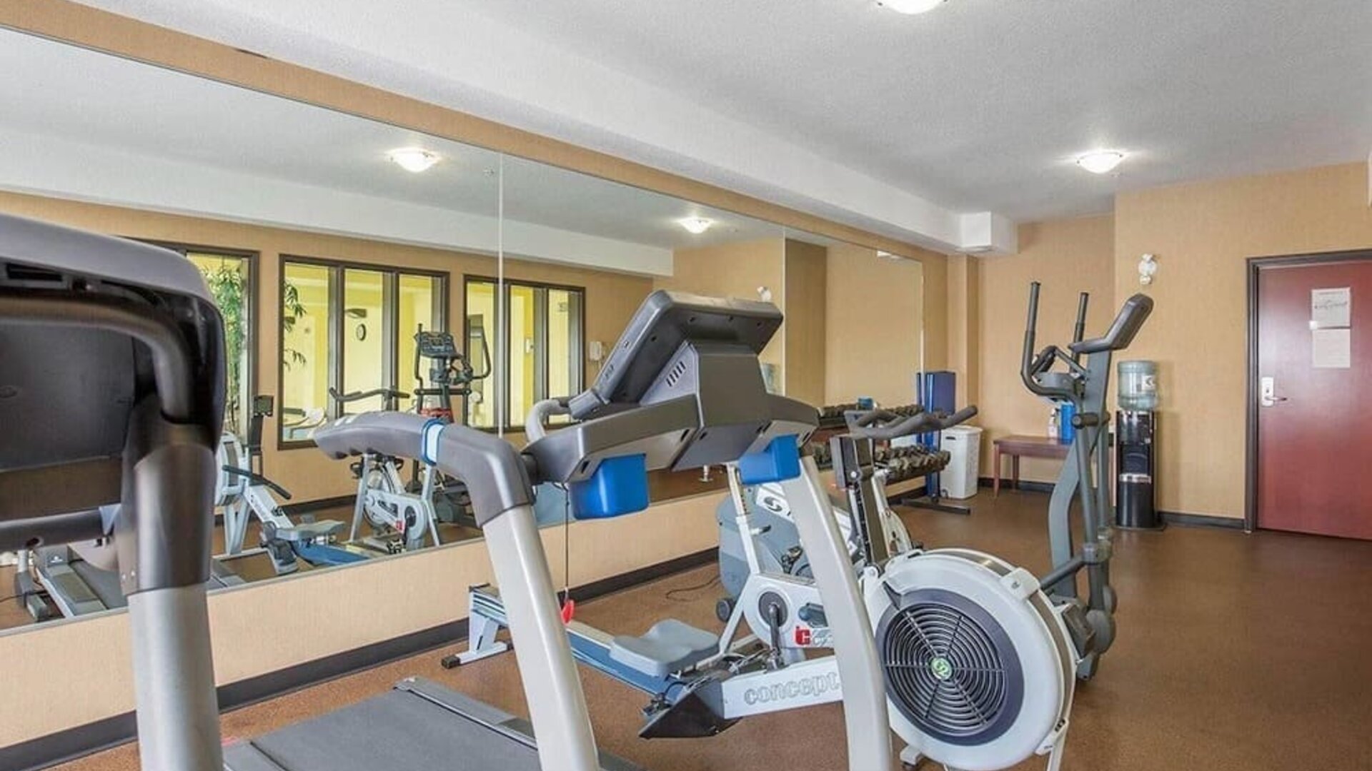Gym at Comfort Inn & Suites Airdrie.