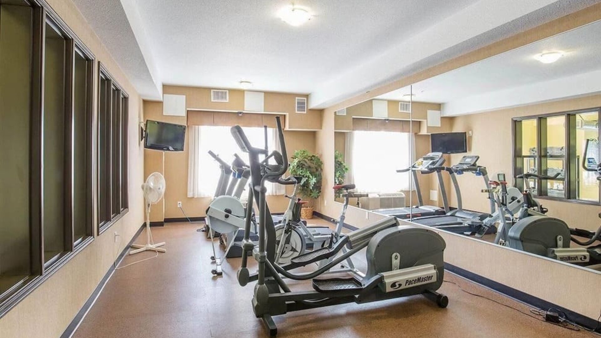 Gym at Comfort Inn & Suites Airdrie.