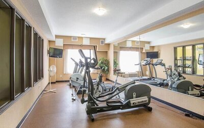 Gym at Comfort Inn & Suites Airdrie.