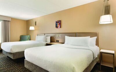 Day room at Hilton Garden Inn Niagara-on-the-Lake.