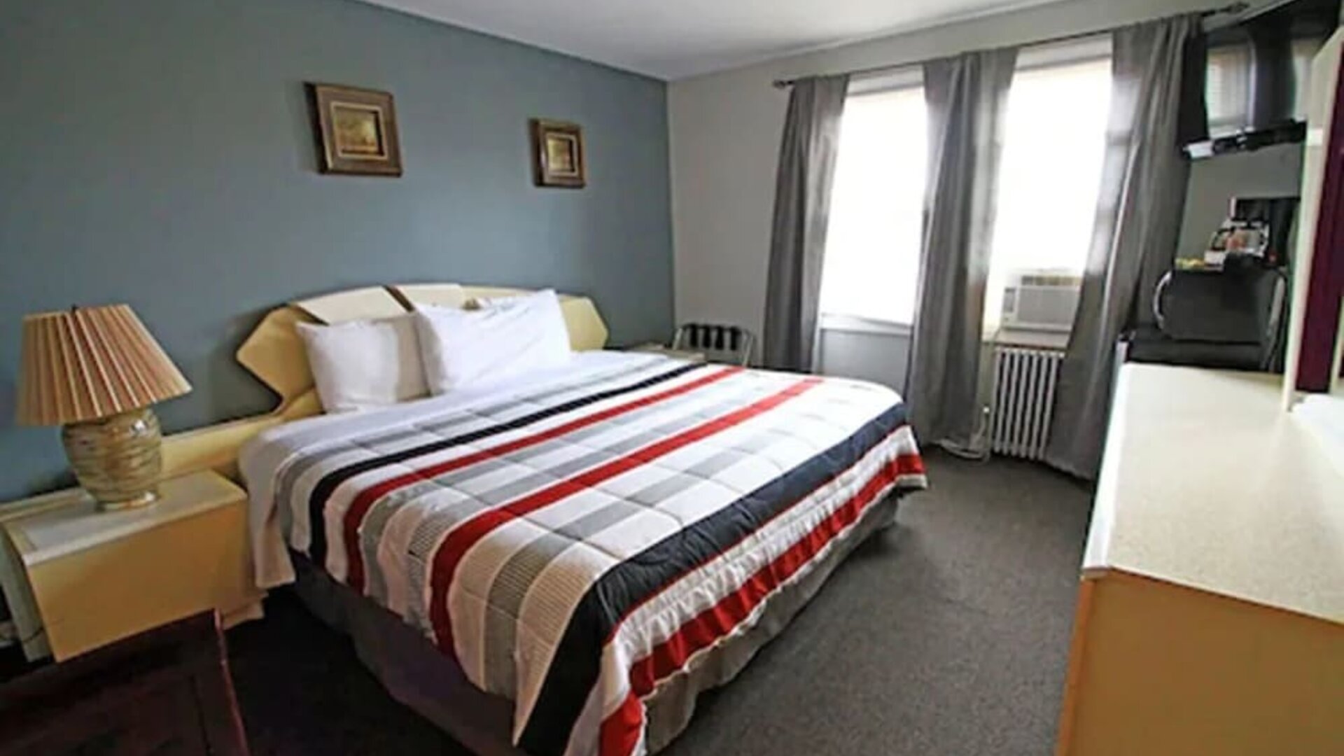 Day room at Jones Beach Hotel.