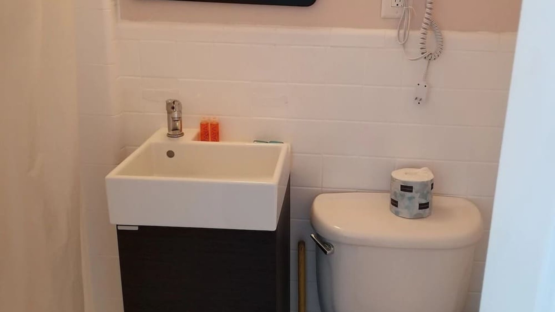 Bathroom at Jones Beach Hotel.