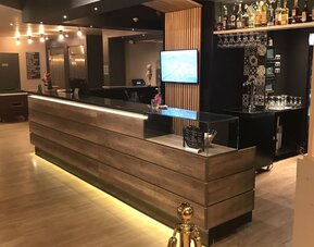 Bar at EUROHOTEL Airport Orly Rungis.