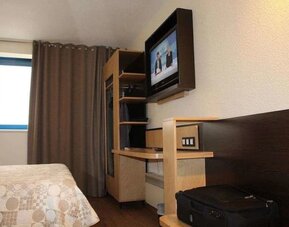 Day room at EUROHOTEL Airport Orly Rungis.