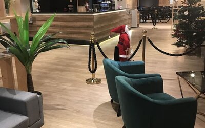 Lobby area at EUROHOTEL Airport Orly Rungis.