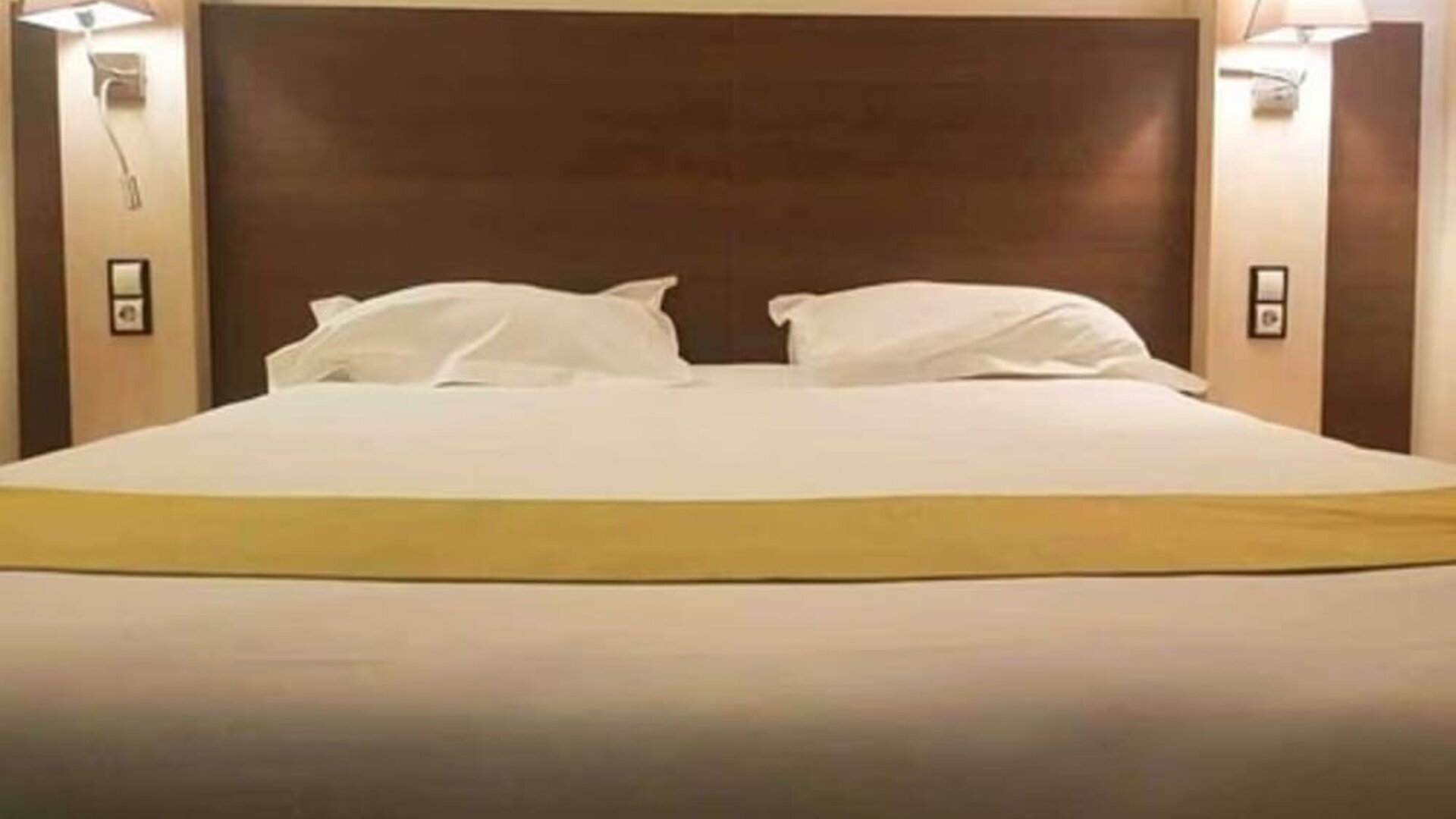 Day room at EUROHOTEL Airport Orly Rungis.