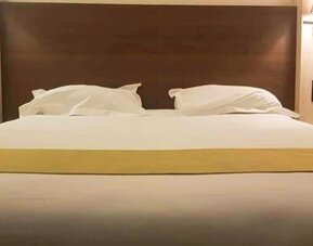 Day room at EUROHOTEL Airport Orly Rungis.