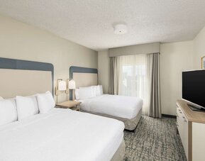 Day room at Homewood Suites By Hilton Miami Airport-Blue Lagoon.