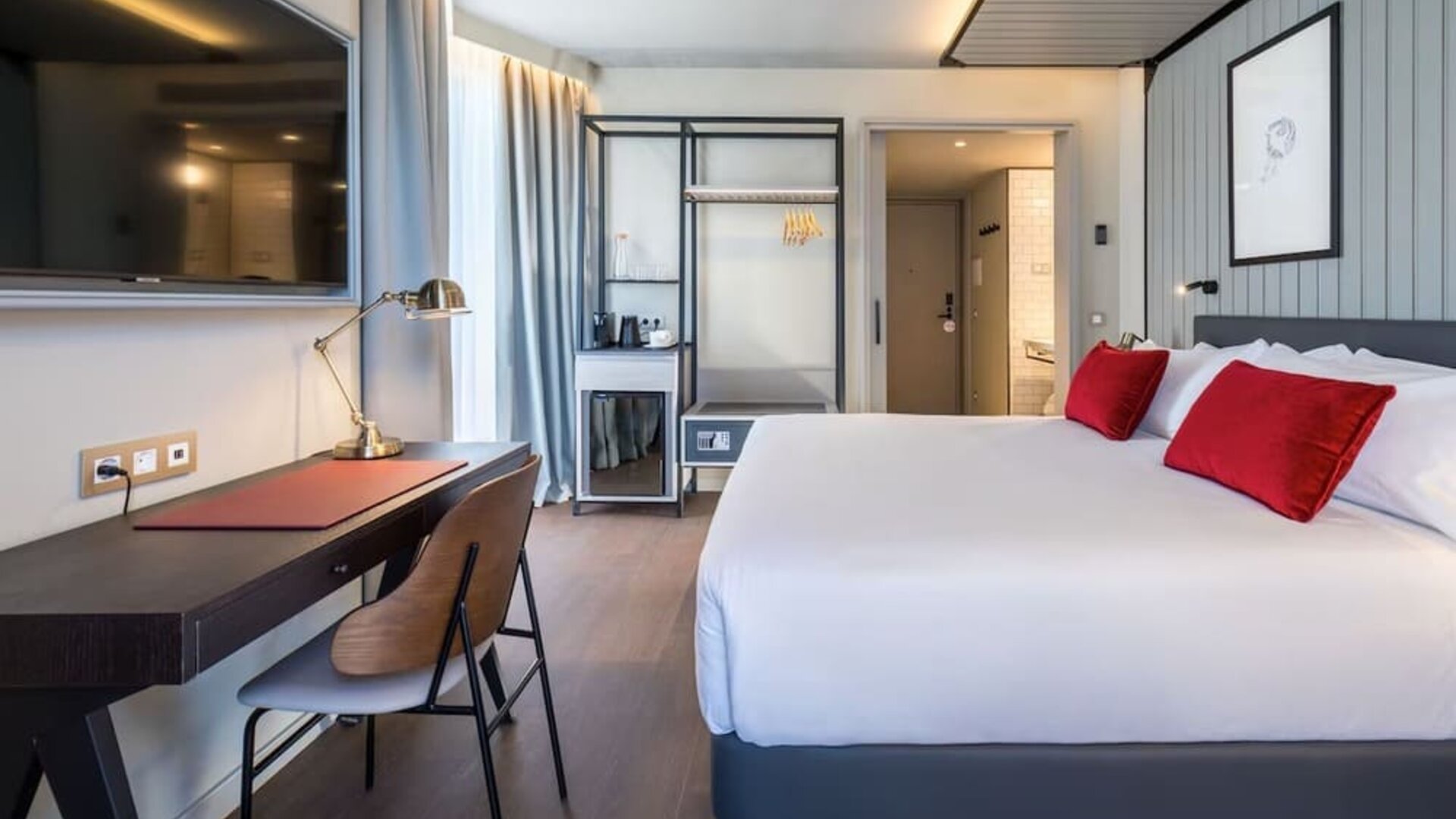 Day room at Canopy By Hilton Madrid Castellana.