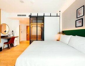 Day room at Hilton Garden Inn Radom.