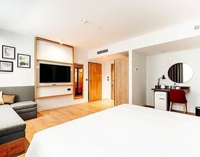 Day room at Hilton Garden Inn Radom.