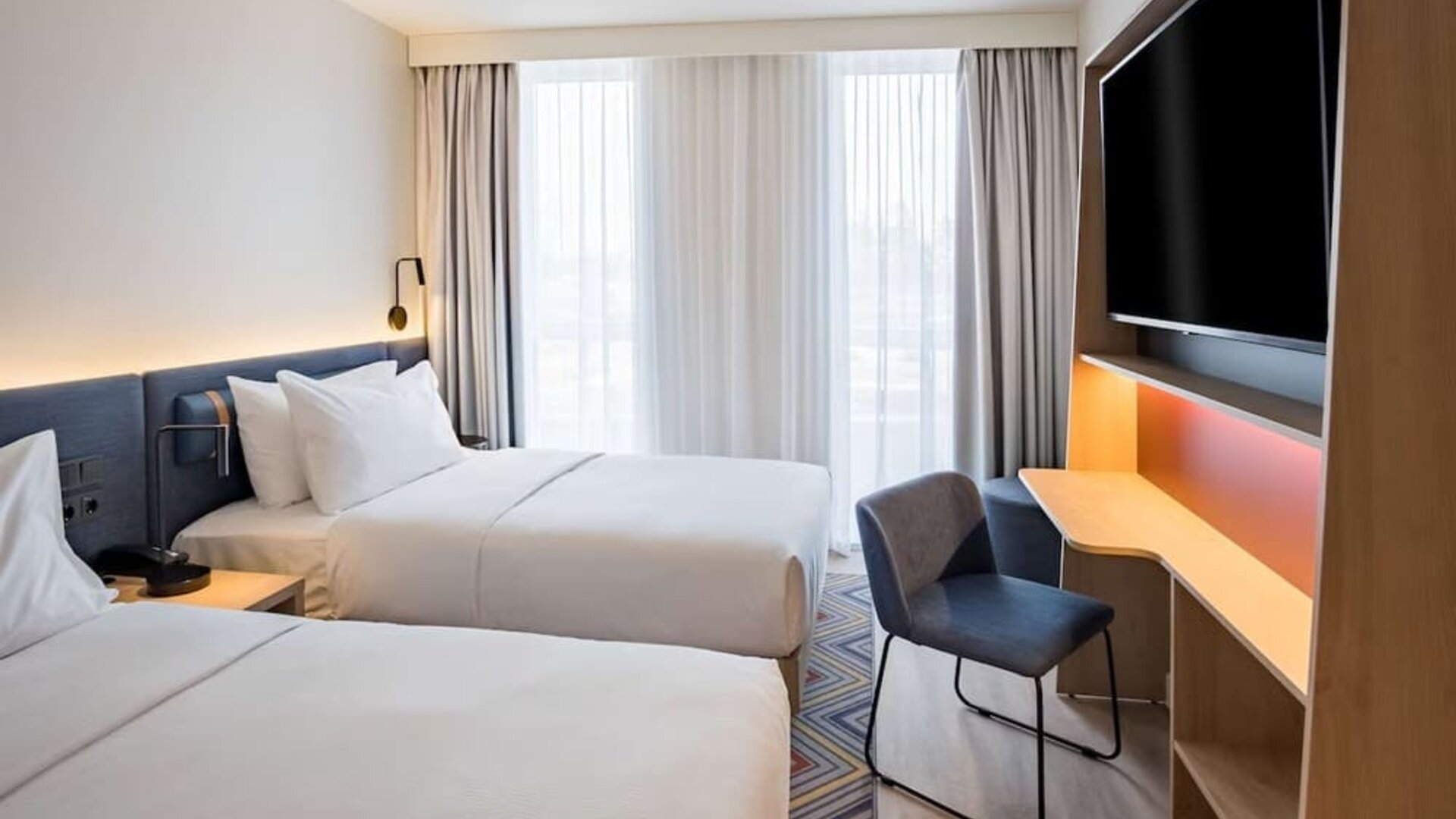 Day room at Hampton By Hilton Riga Airport.