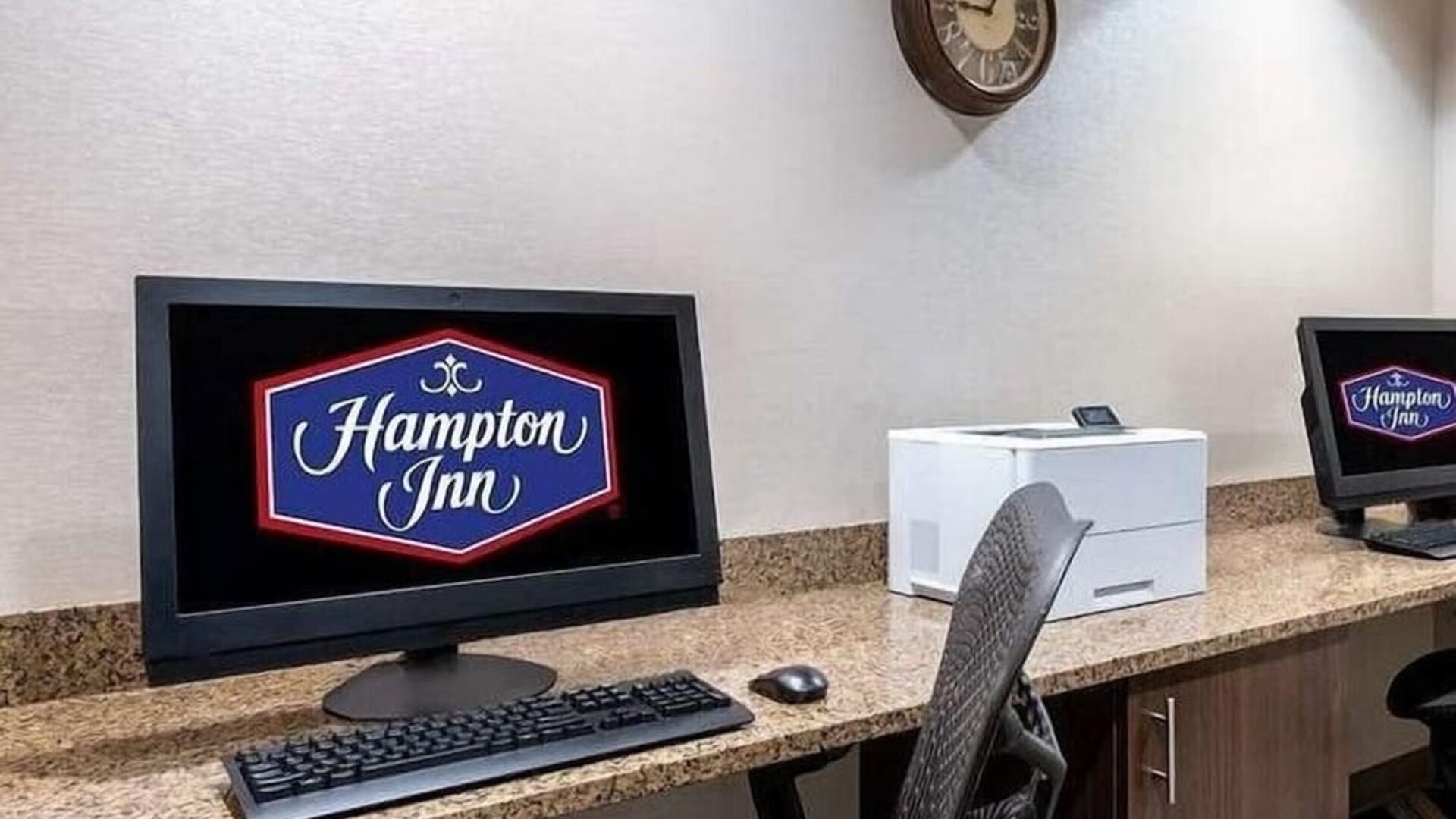 Business center at Hampton Inn By Hilton Costa Mesa Newport Beach.