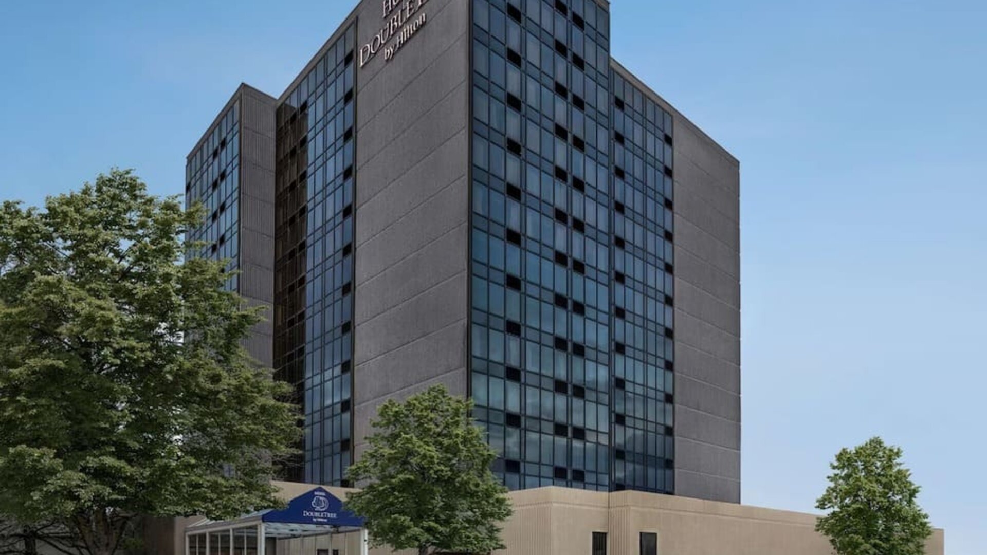 Hotel exterior at DoubleTree By Hilton Pointe Claire Montreal Airport West.