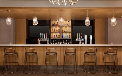 Hotel bar at DoubleTree By Hilton Pointe Claire Montreal Airport West.