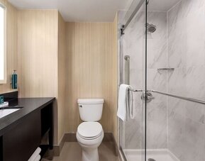 Guest bathroom at DoubleTree By Hilton Pointe Claire Montreal Airport West.