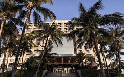 Exterior at Pullman Miami Airport.