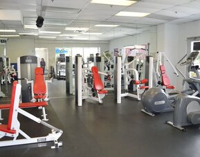 Gym at Pullman Miami Airport.