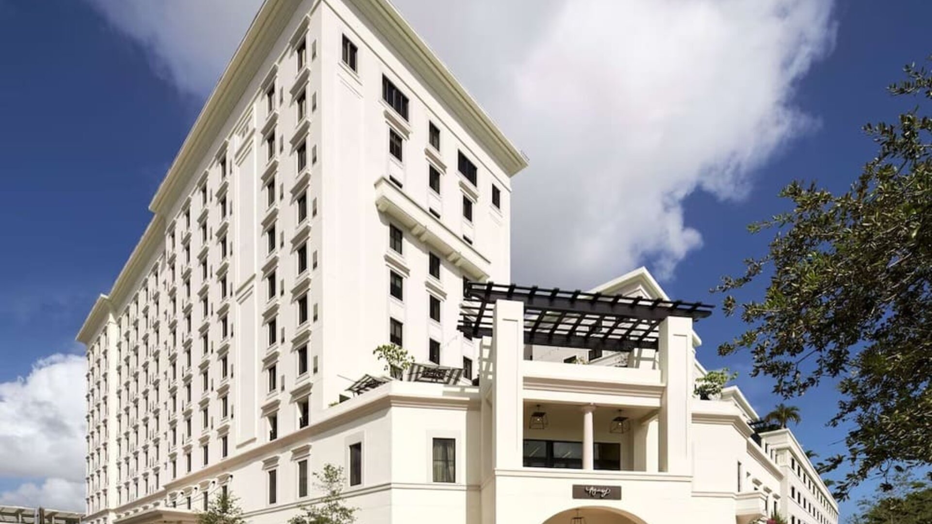 Exterior at THesis Hotel Miami Coral Gables, Curio Collection By Hilton.