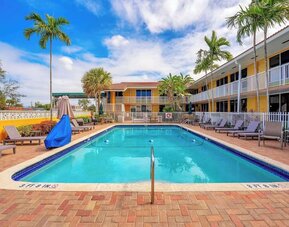 Outdoor pool at Quality Inn & Suites Hollywood Boulevard.
