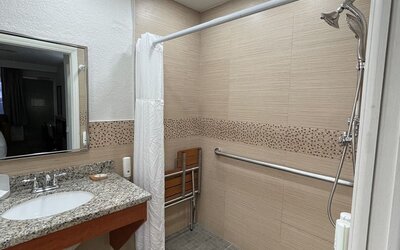 Bathroom at Quality Inn & Suites Hollywood Boulevard.