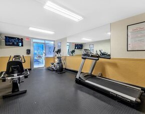 Gym at Rodeway Inn & Suites Fort Lauderdale Airport & Cruise Port.