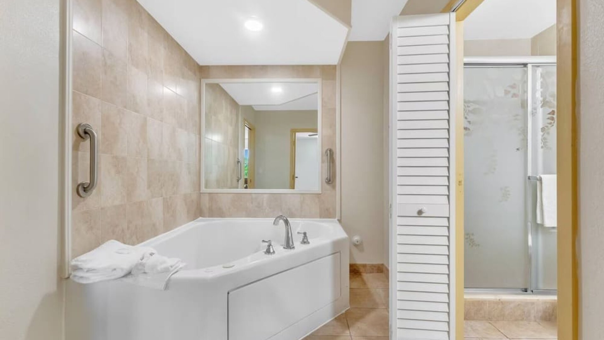 Rodeway Inn & Suites Fort Lauderdale Airport & Cruise Port