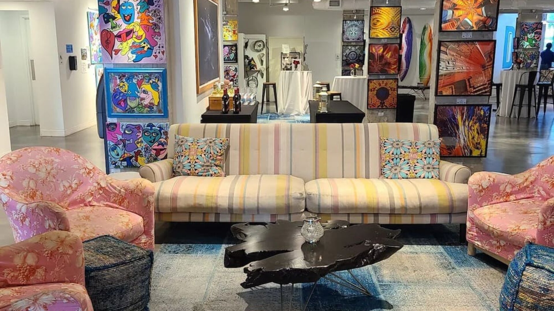 Lounge at Plunge Beach Resort.