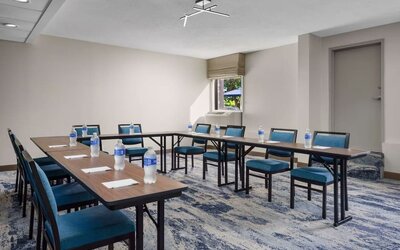 Meeting room at Hampton Inn By Hilton Fort Lauderdale-Cypress Creek.