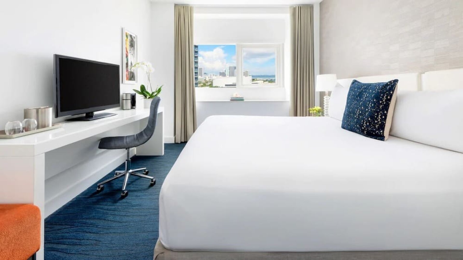 Day room at YVE Hotel Miami.