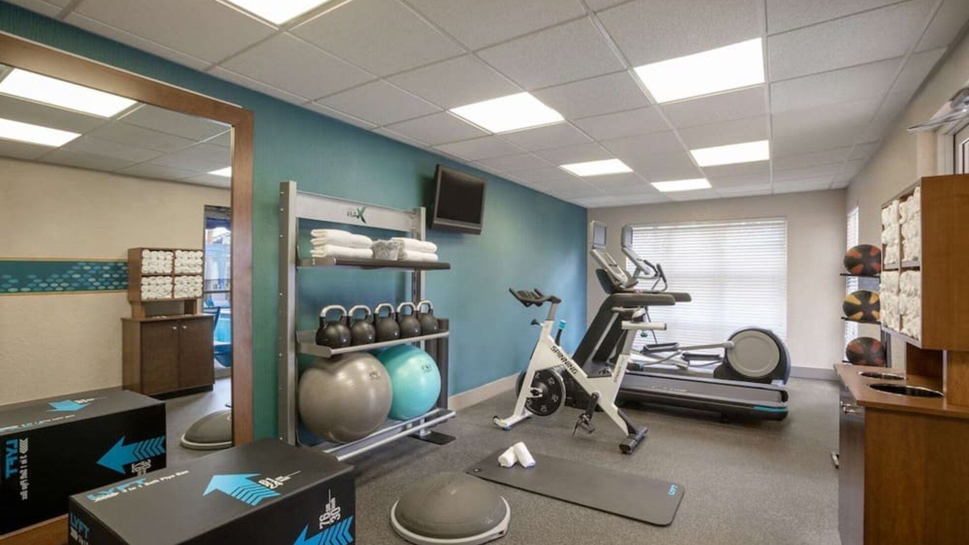 Gym at Hampton Inn & Suites Ft. Lauderdale Airport/South Cruise Port.