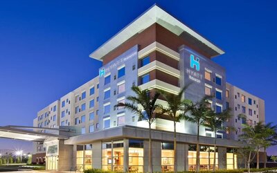 Exterior at Hyatt HOUSE Fort Lauderdale Airport-South & Cruise Port.