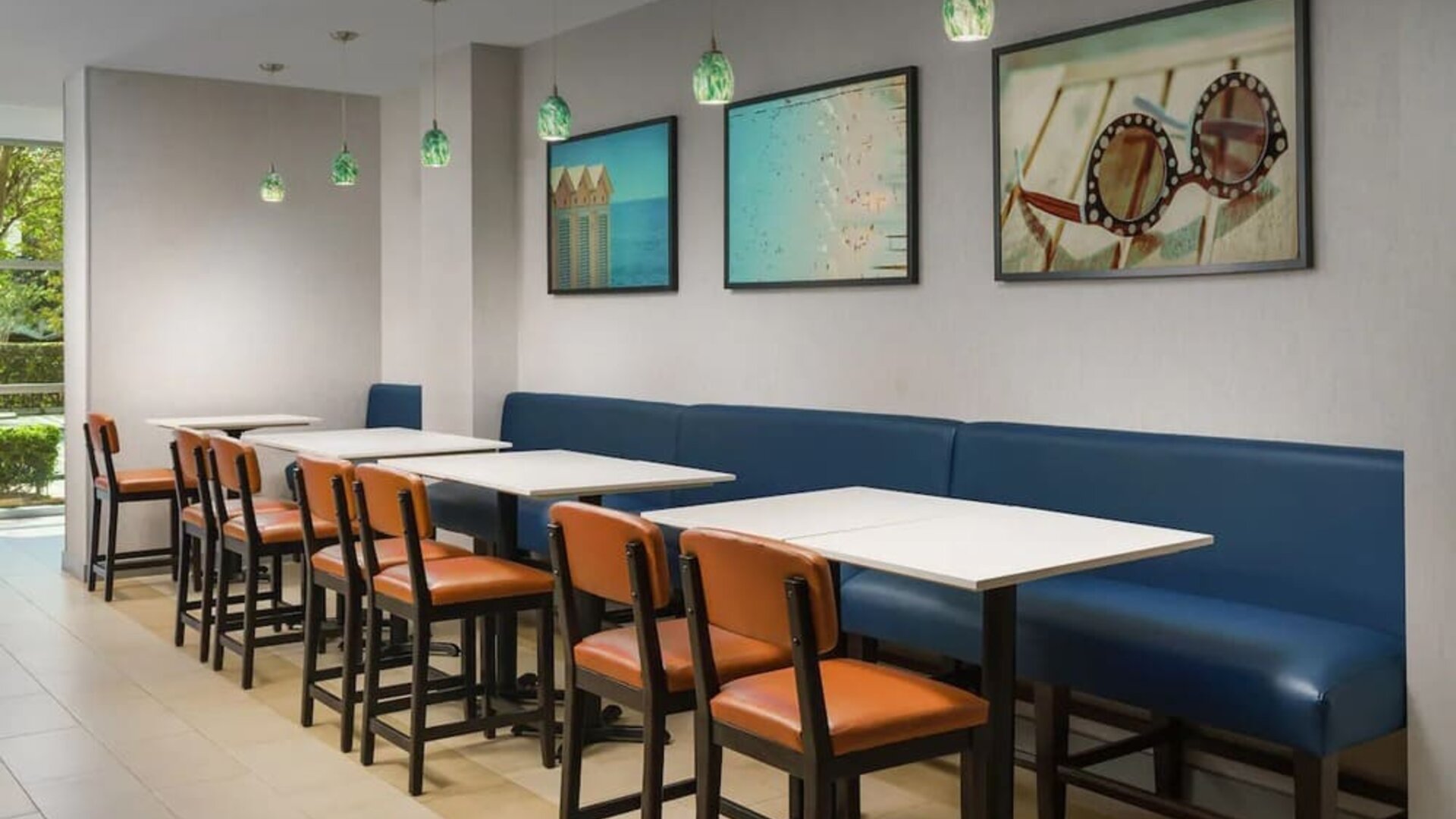 Dining at Hyatt HOUSE Fort Lauderdale Airport-South & Cruise Port.