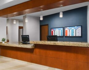 Reception at Hyatt HOUSE Fort Lauderdale Airport-South & Cruise Port.