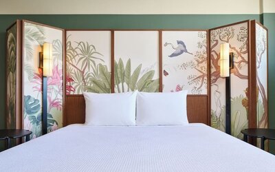 Day room at Pagoda Hotel.