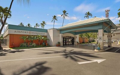 Exterior at Airport Honolulu Hotel, Trademark Collection By Wyndham.
