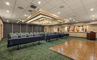 Meeting room at Airport Honolulu Hotel, Trademark Collection By Wyndham.
