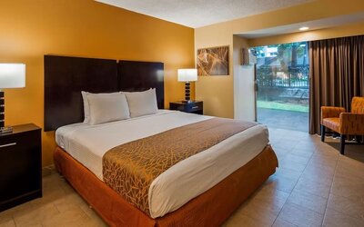 Day room at Best Western The Plaza Hotel Honolulu Airport.
